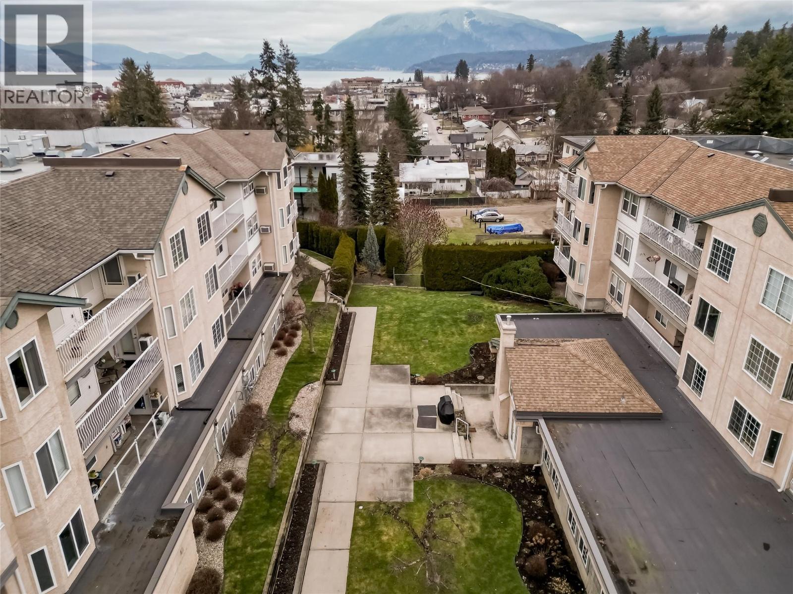 206 250 5th Street Southeast, Salmon Arm