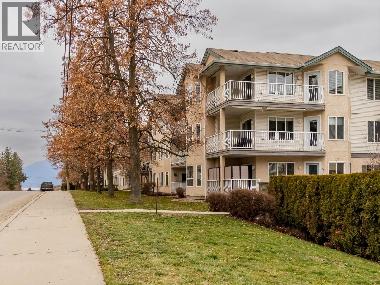 206 250 5th Street Southeast, Salmon Arm