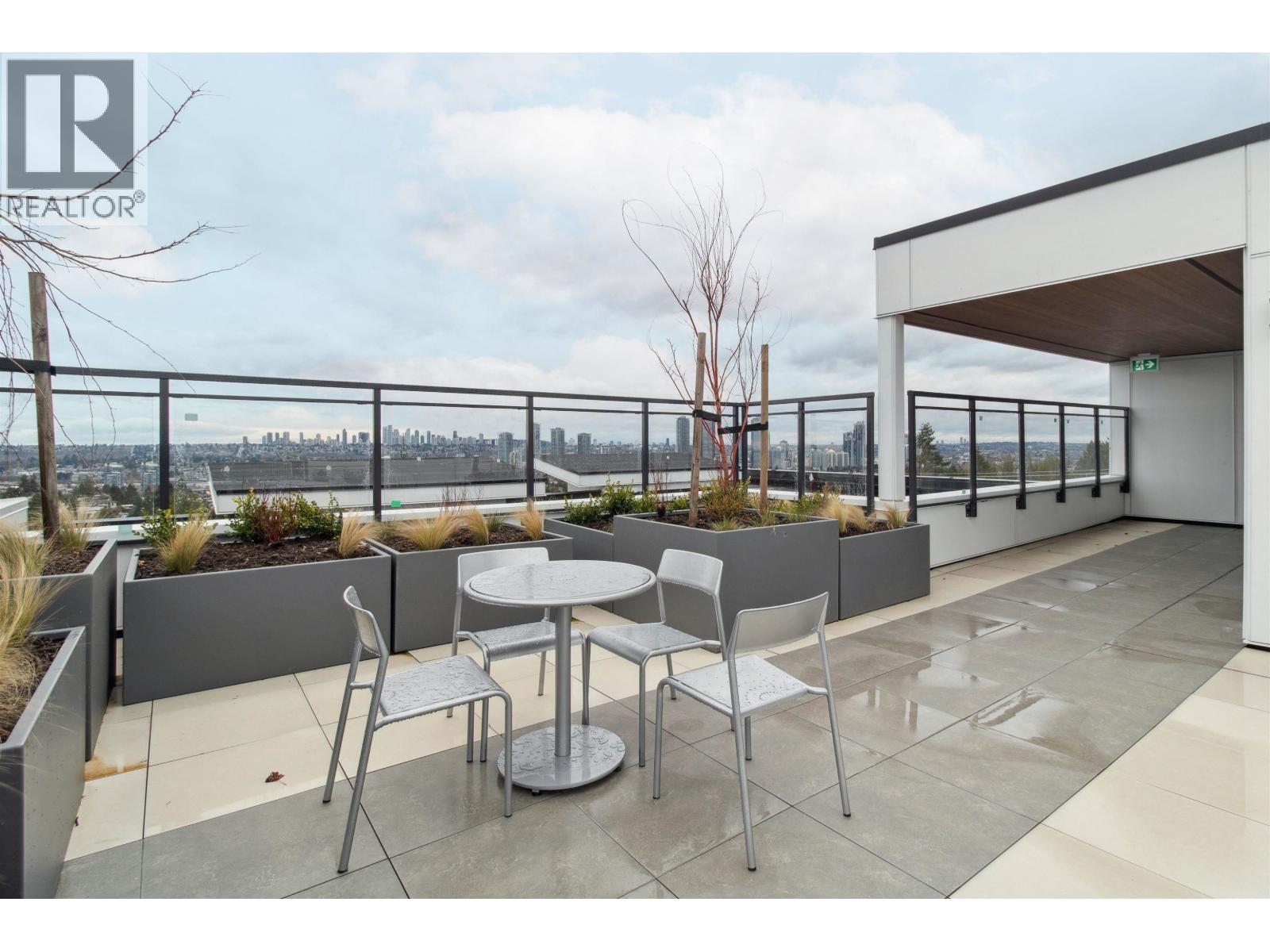 405 5535 HASTINGS STREET