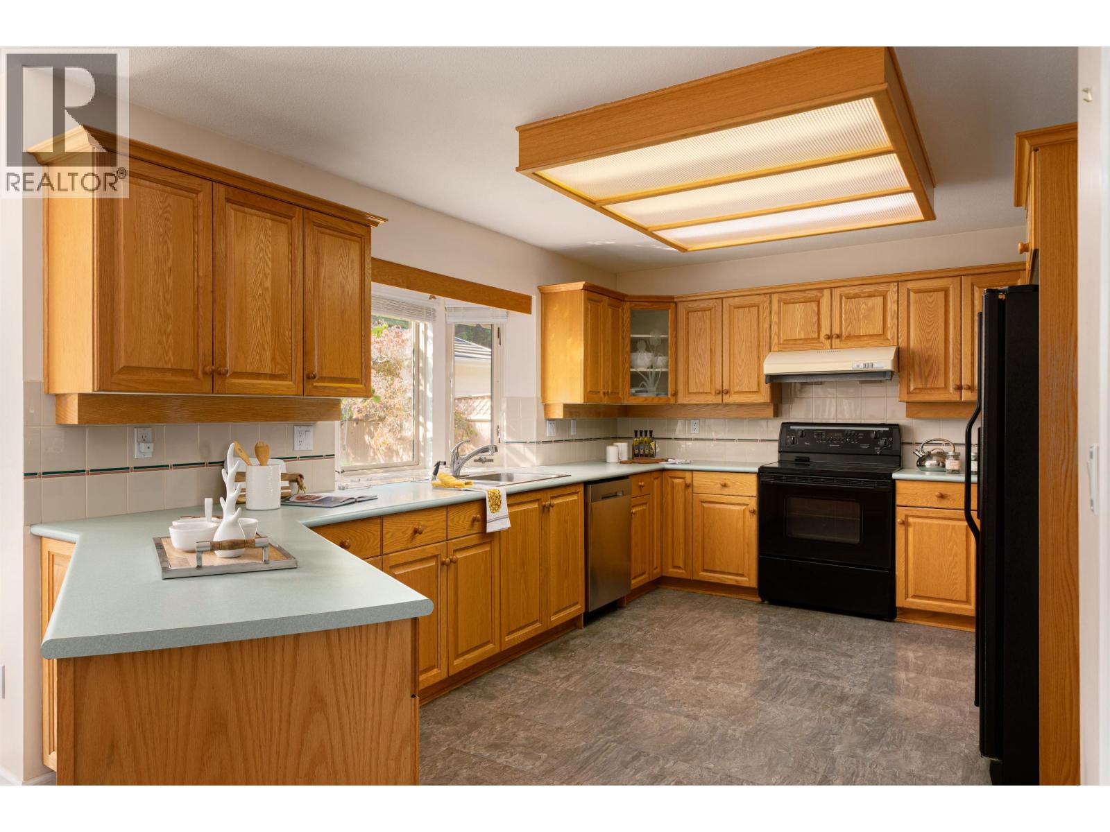 3300 RIVER Road, Richmond