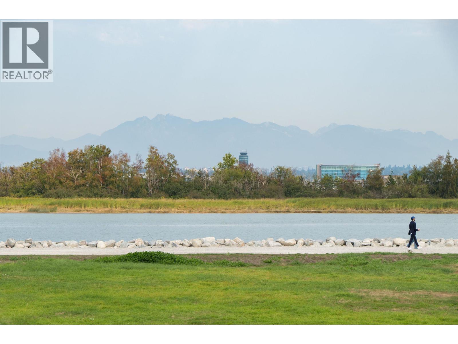 3300 RIVER Road, Richmond