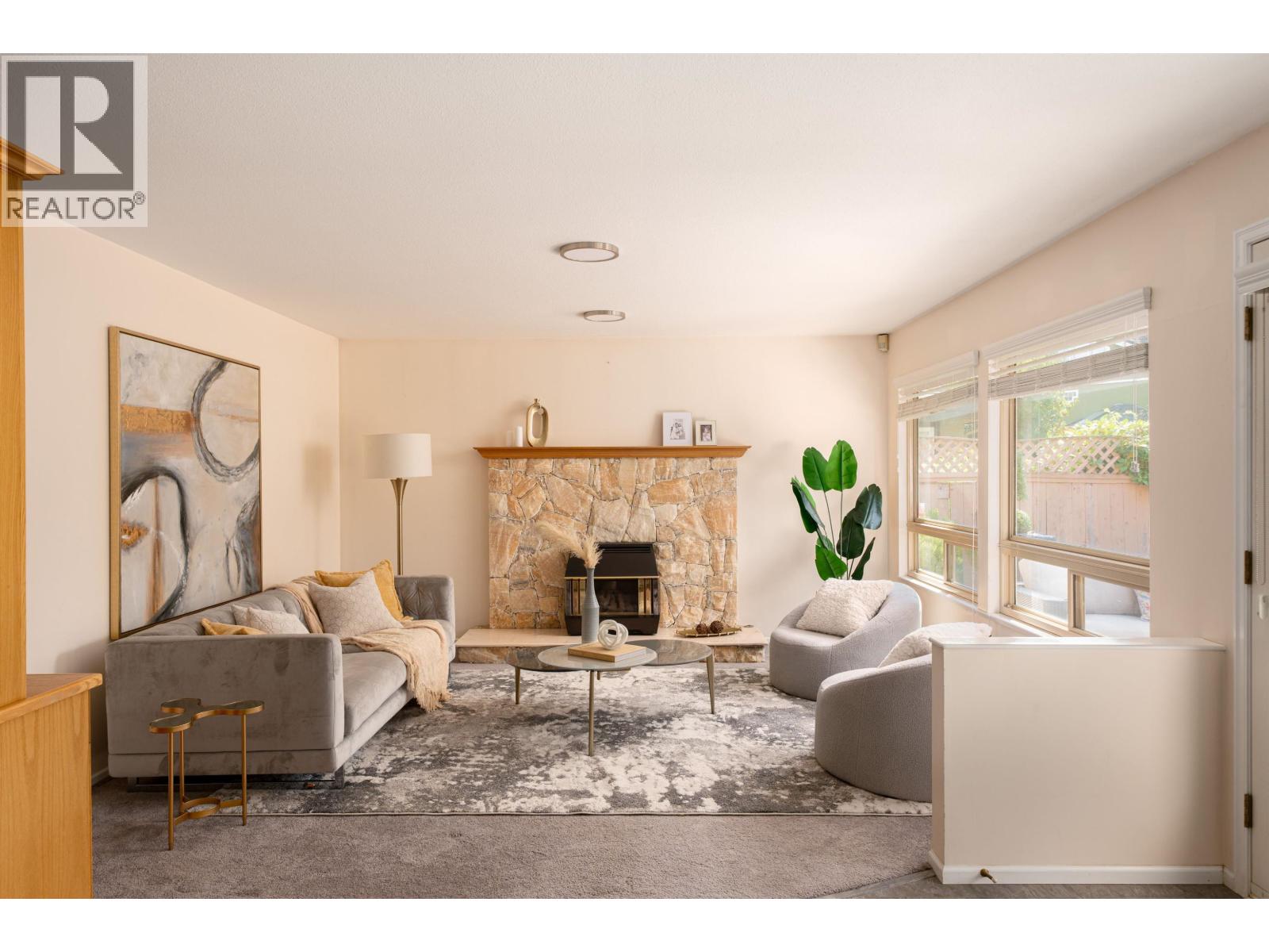 3300 RIVER Road, Richmond