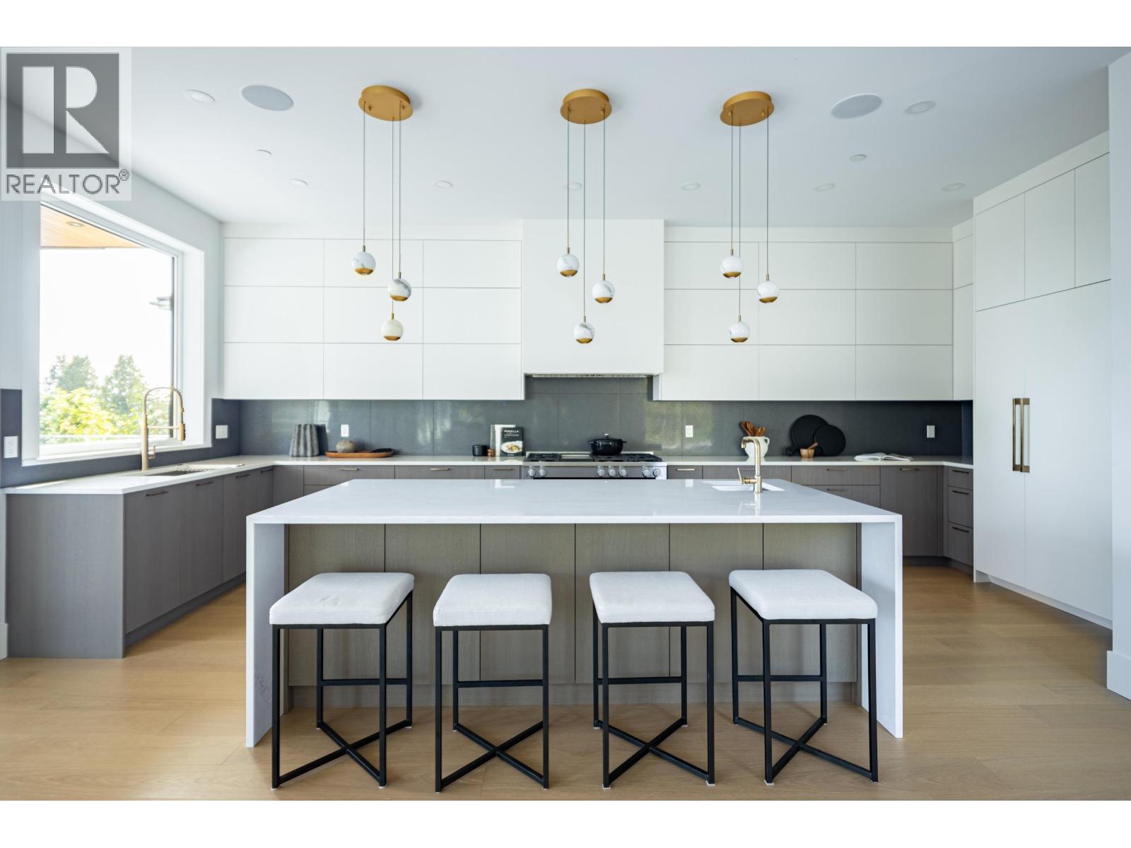 3180 BENBOW ROAD, West Vancouver