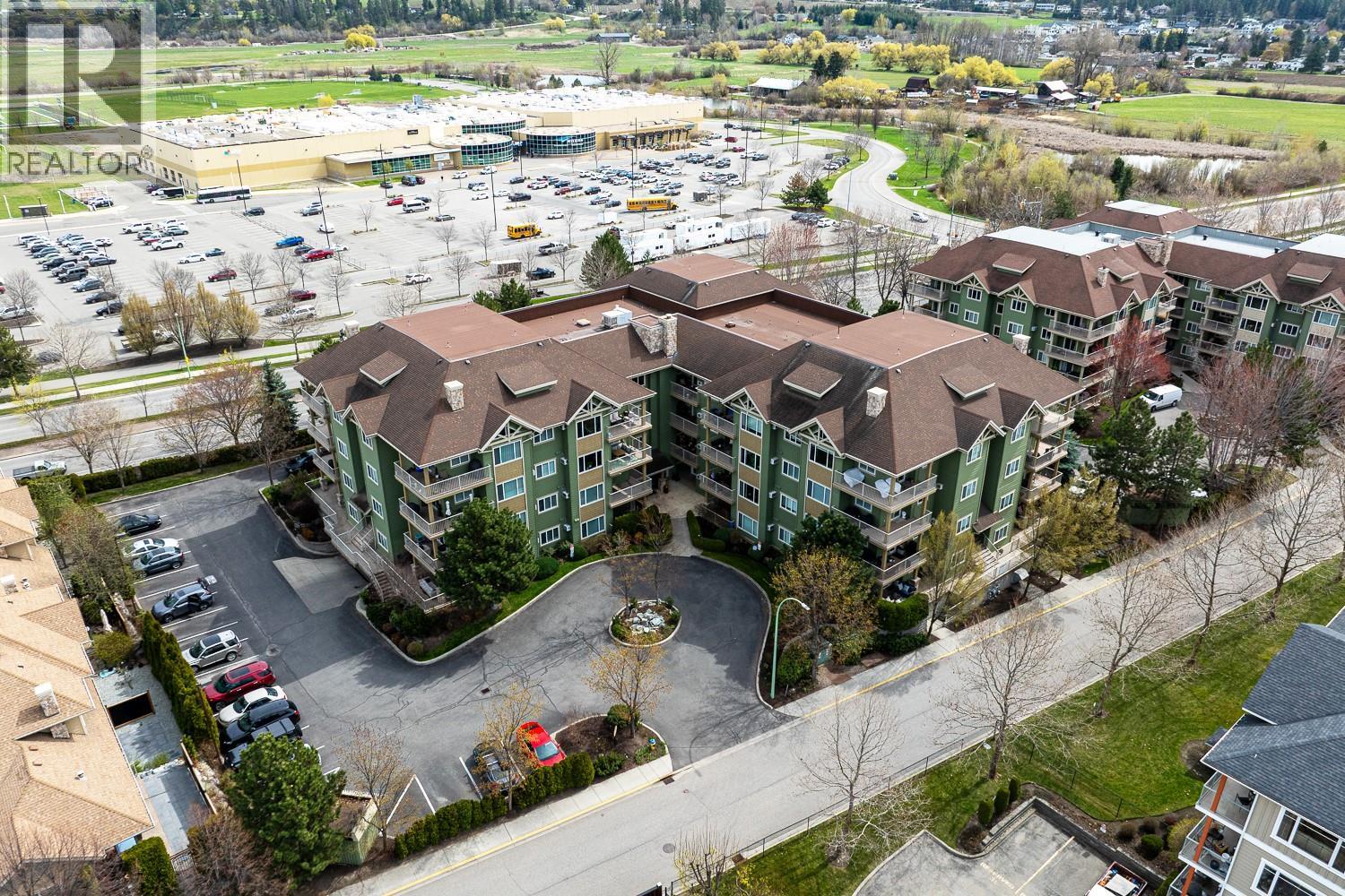 201 688 Lequime Road, Kelowna