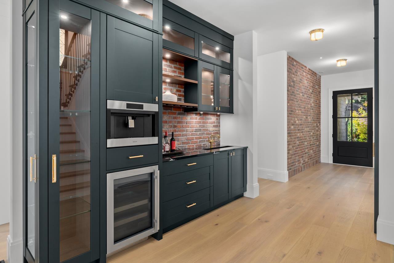 2422 CHRISTOPHERSON ROAD, Surrey