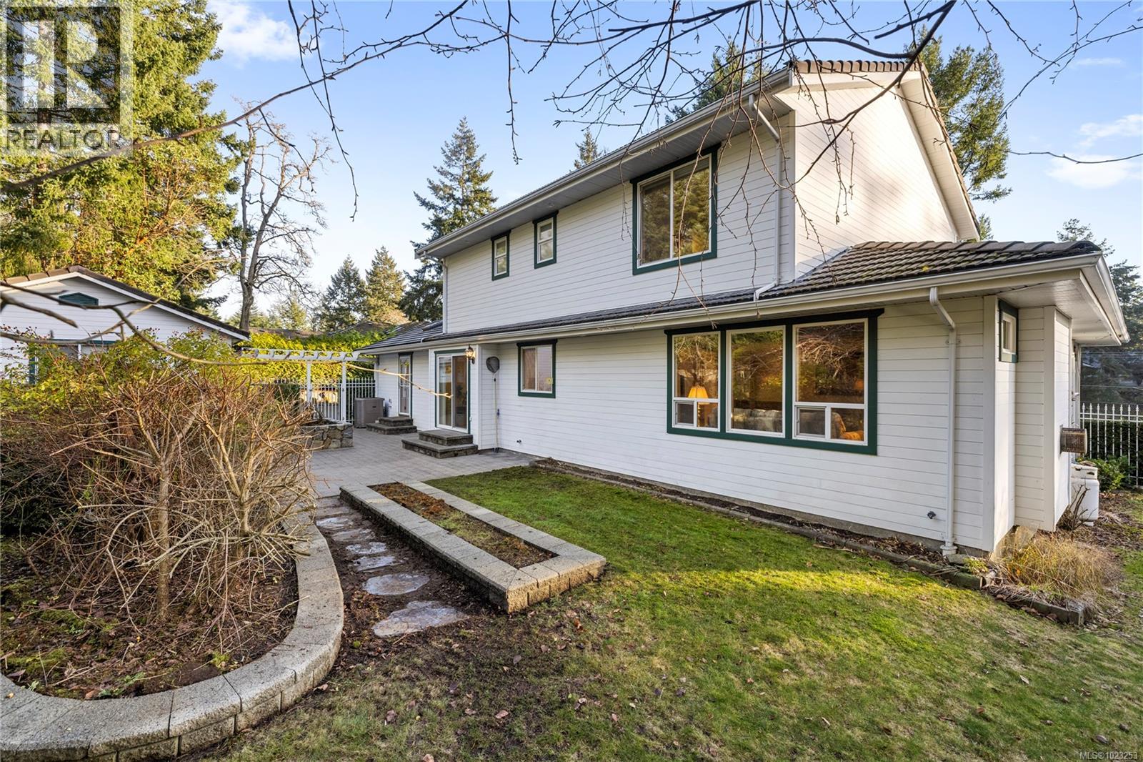 3321 Schooner Cove Dr, Nanoose Bay