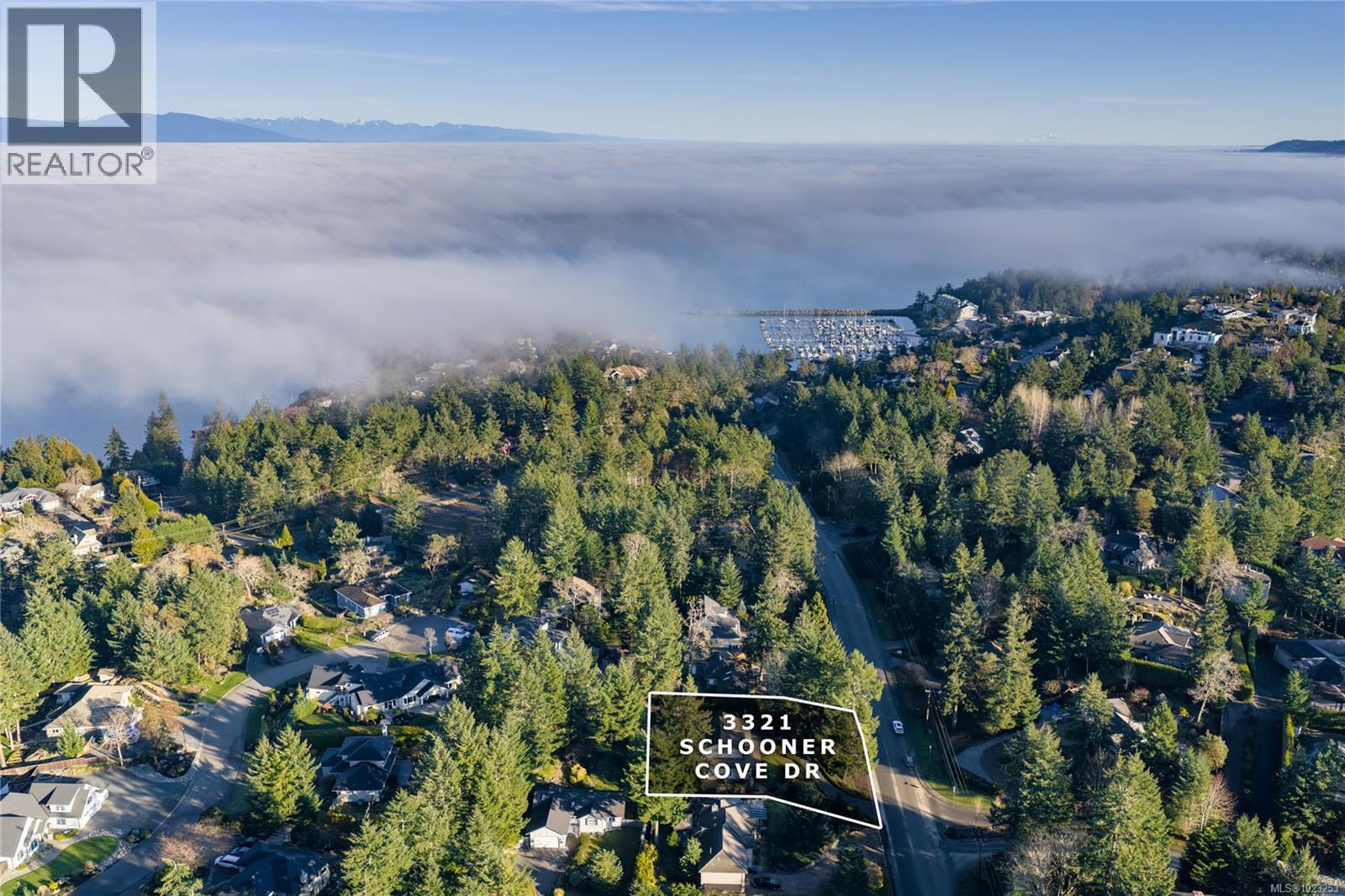 3321 Schooner Cove Dr, Nanoose Bay