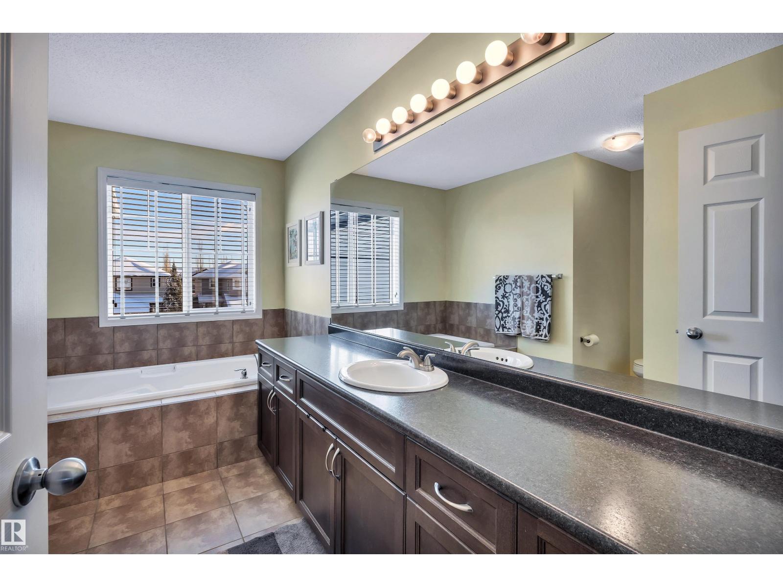 30 HARRINGTON BA, Spruce Grove