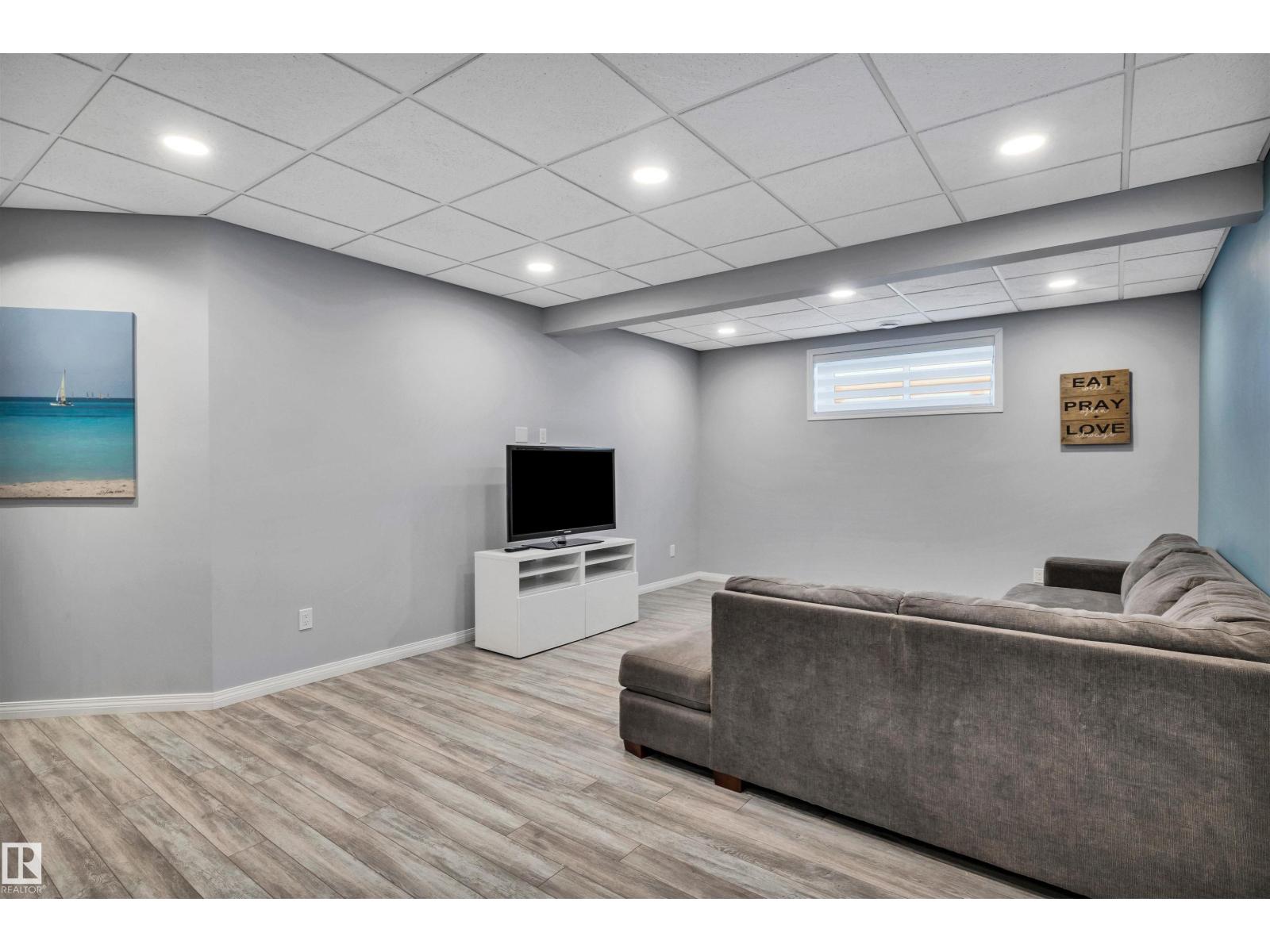 30 HARRINGTON BA, Spruce Grove