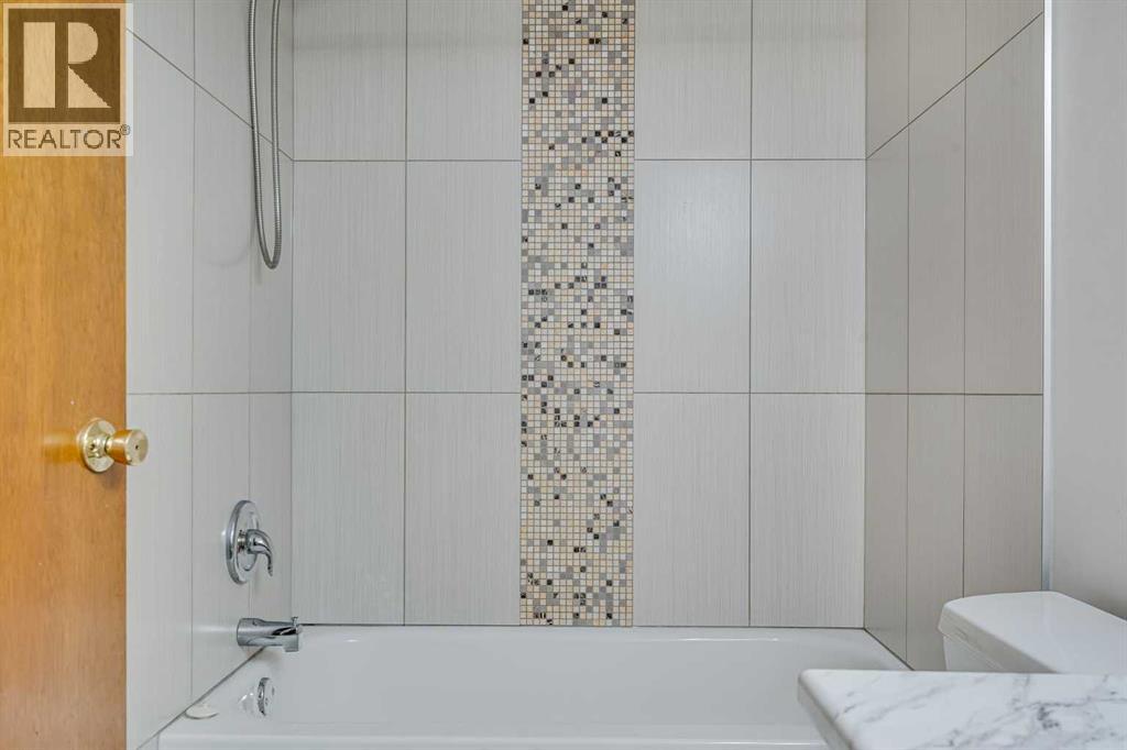 Multi-family House Bi-level for Sale in  &   Street SE Ogden Calgary 