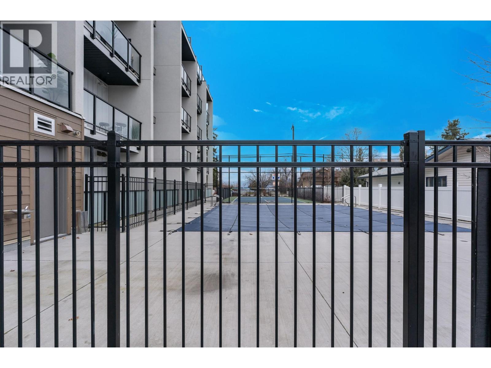 #310 2555 Lakeshore Road - 20