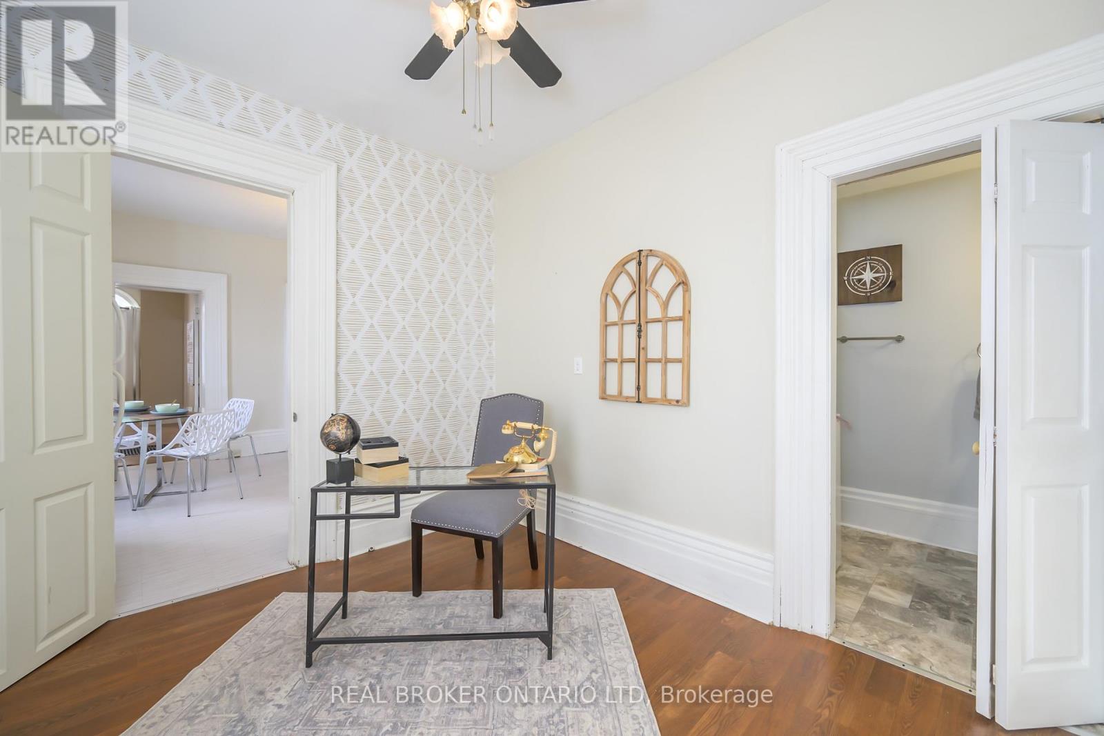 Single Family House for Sale in  ELLEN STREET North Middlesex (Parkhill) 