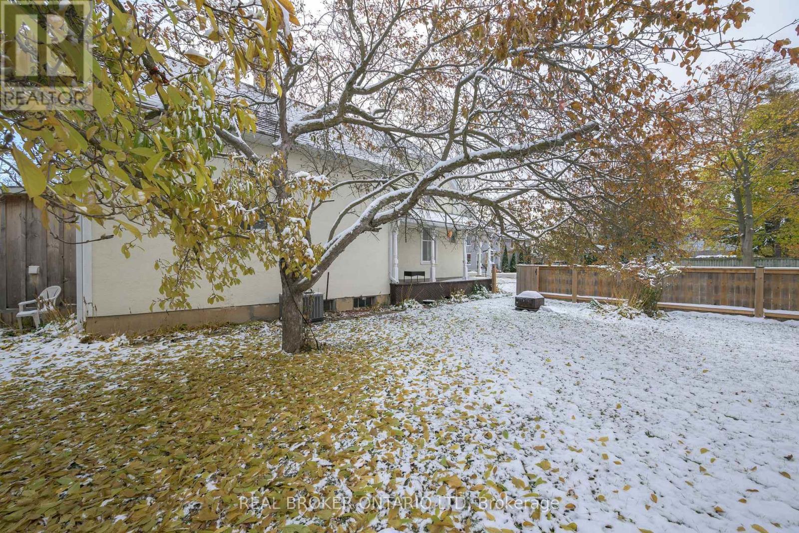 Single Family House for Sale in  ELLEN STREET North Middlesex (Parkhill) 