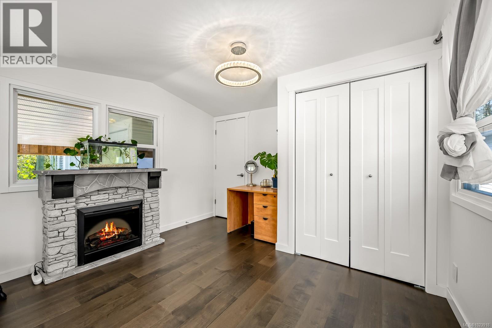 #43 1901 RYAN RD E - 17