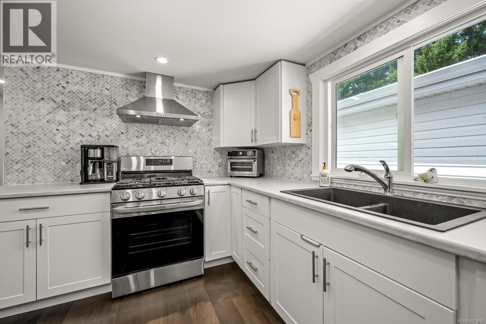 #43 1901 RYAN RD E - 21