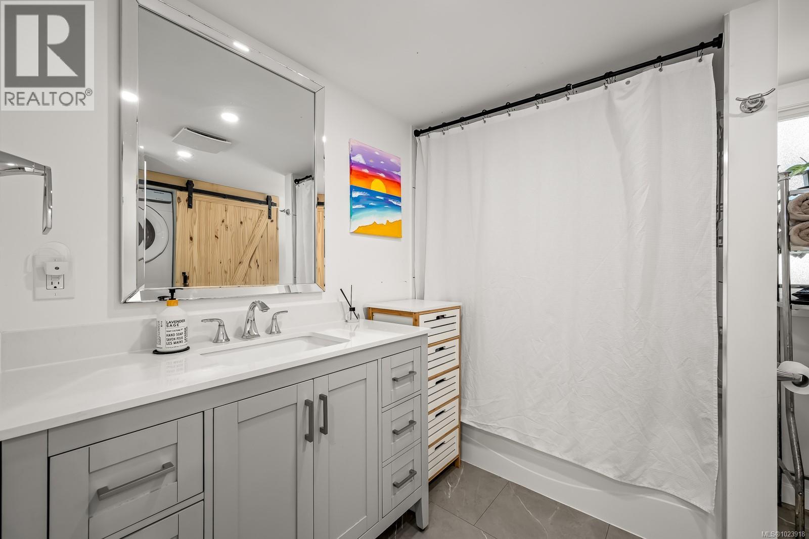 #43 1901 RYAN RD E - 24