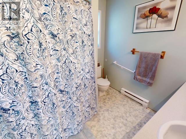 7241 WARNER STREET, Powell River