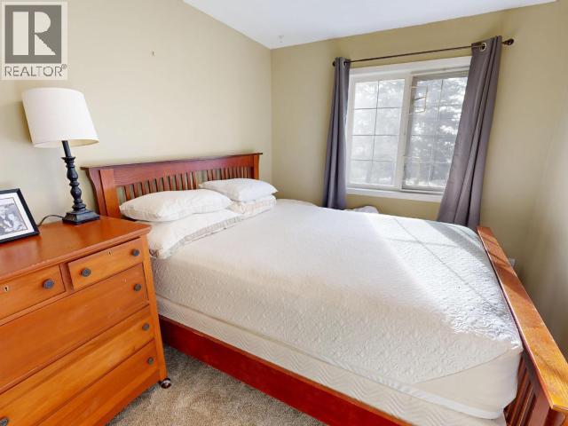 7241 WARNER STREET, Powell River