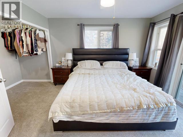 7241 WARNER STREET, Powell River