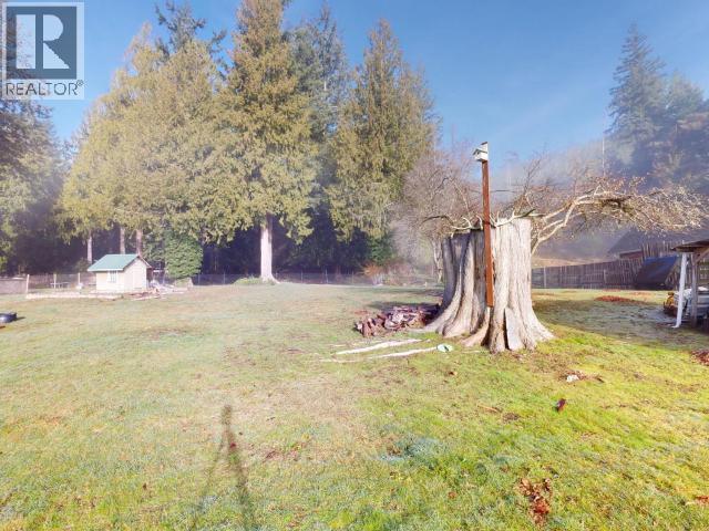 7241 WARNER STREET, Powell River