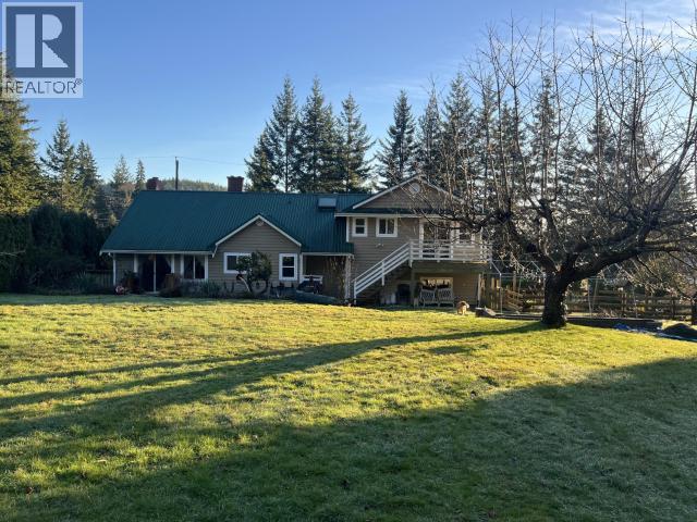 7241 WARNER STREET, Powell River