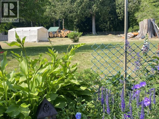 7241 WARNER STREET, Powell River