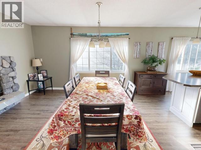 7241 WARNER STREET, Powell River