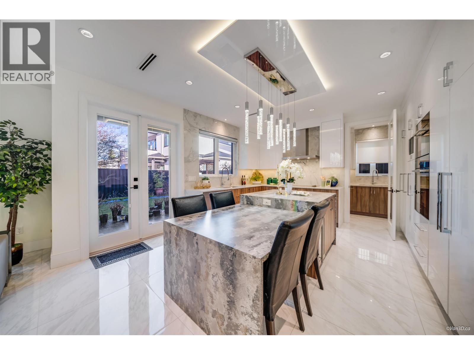 3771 BOWEN Drive, Richmond