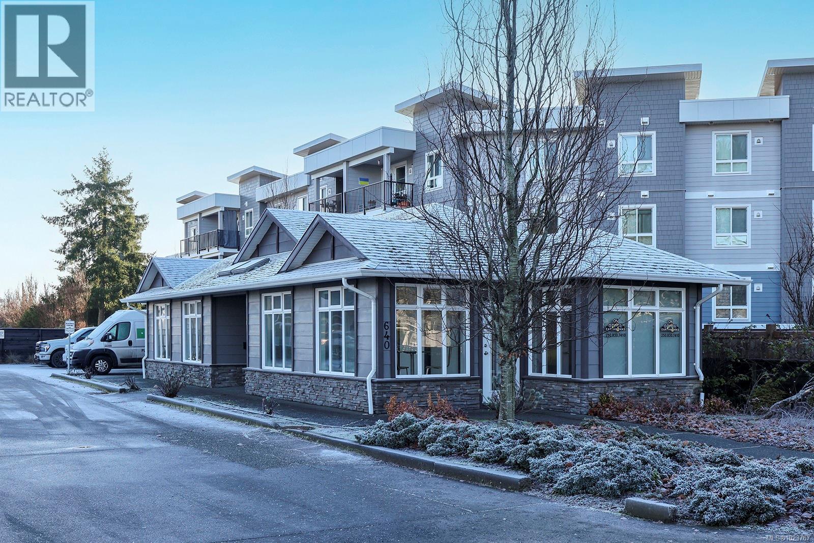 1 640 Anderton Rd, Comox