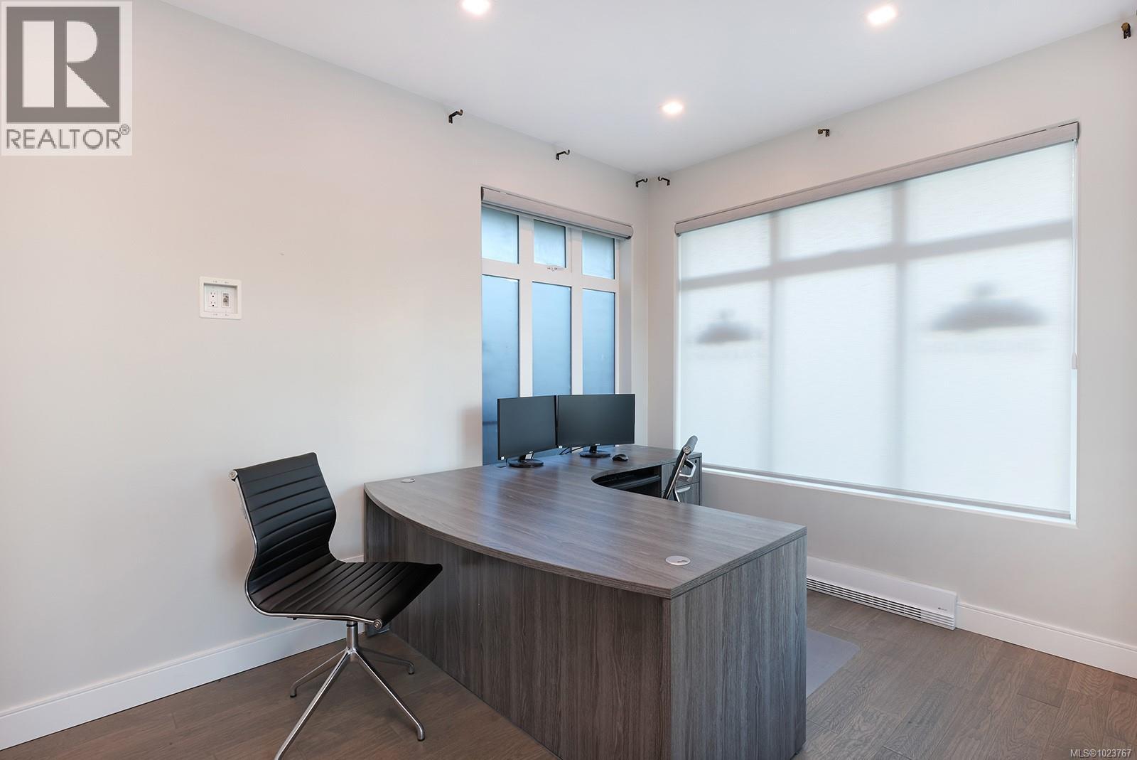 1 640 Anderton Rd, Comox