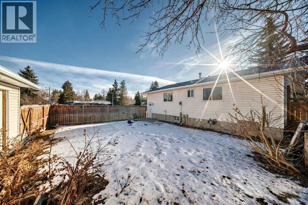 Single Family House Bungalow for Sale in  Dalrymple Crescent NW Dalhousie Calgary 