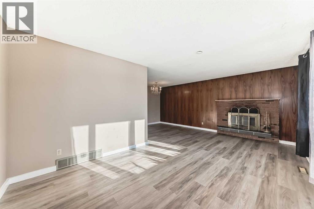 Single Family House Bungalow for Sale in  Dalrymple Crescent NW Dalhousie Calgary 