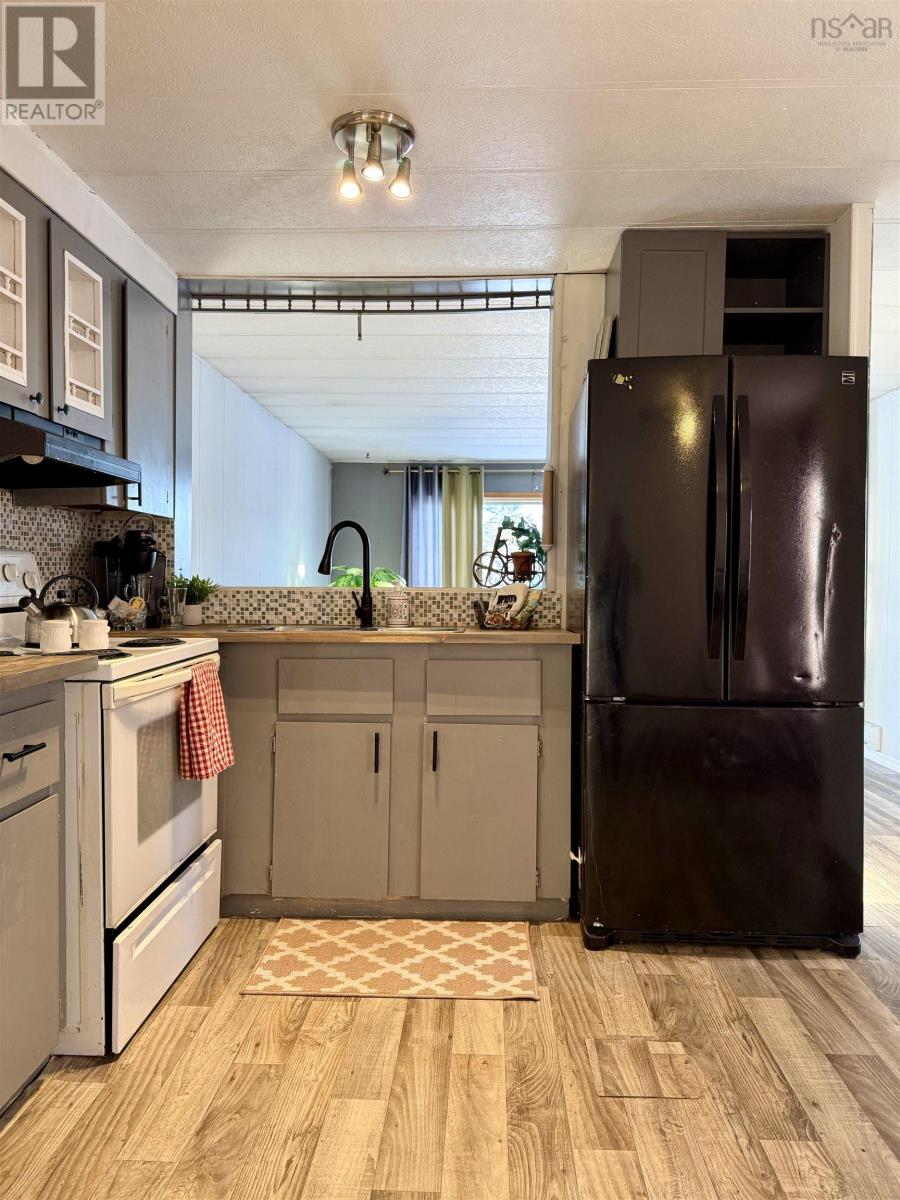 Property 17 of 30 of 16 Brentwood Estates