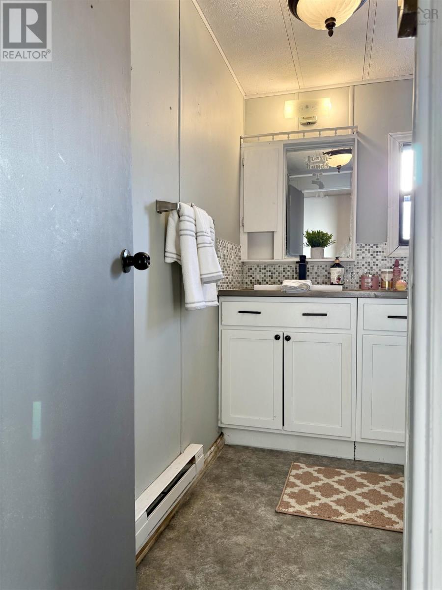 Property 21 of 30 of 16 Brentwood Estates