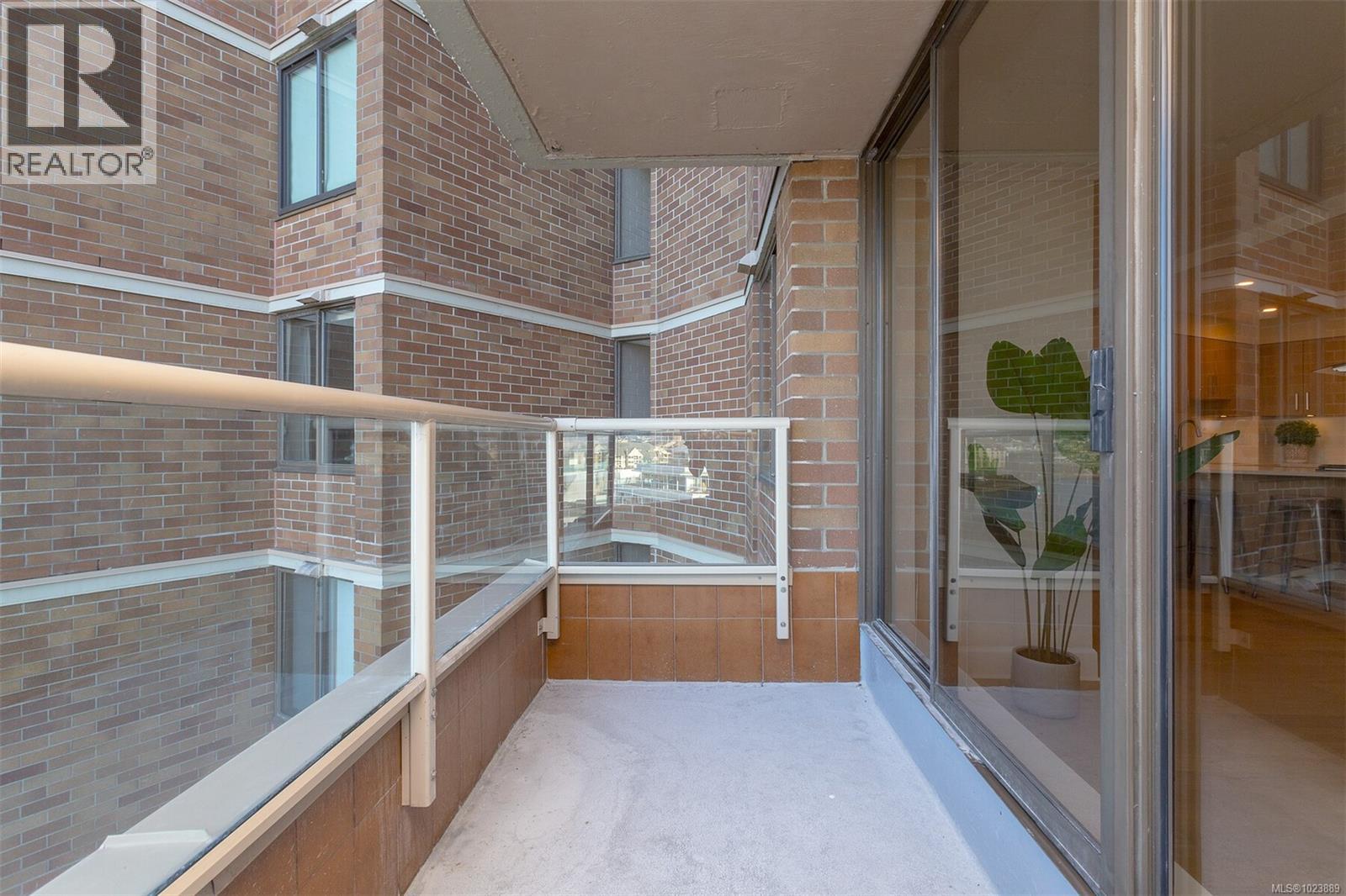 807 225 Belleville Street, Victoria