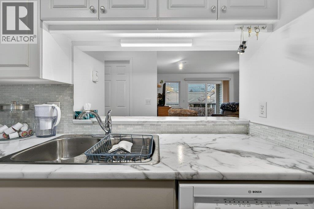 209 650 3 Street Southwest, Salmon Arm