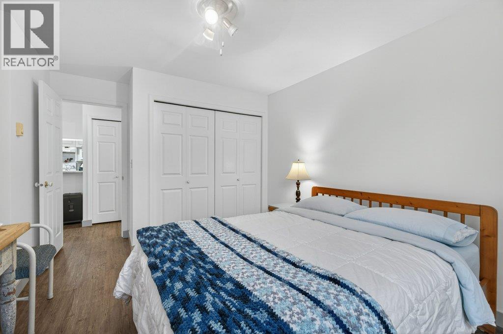 209 650 3 Street Southwest, Salmon Arm