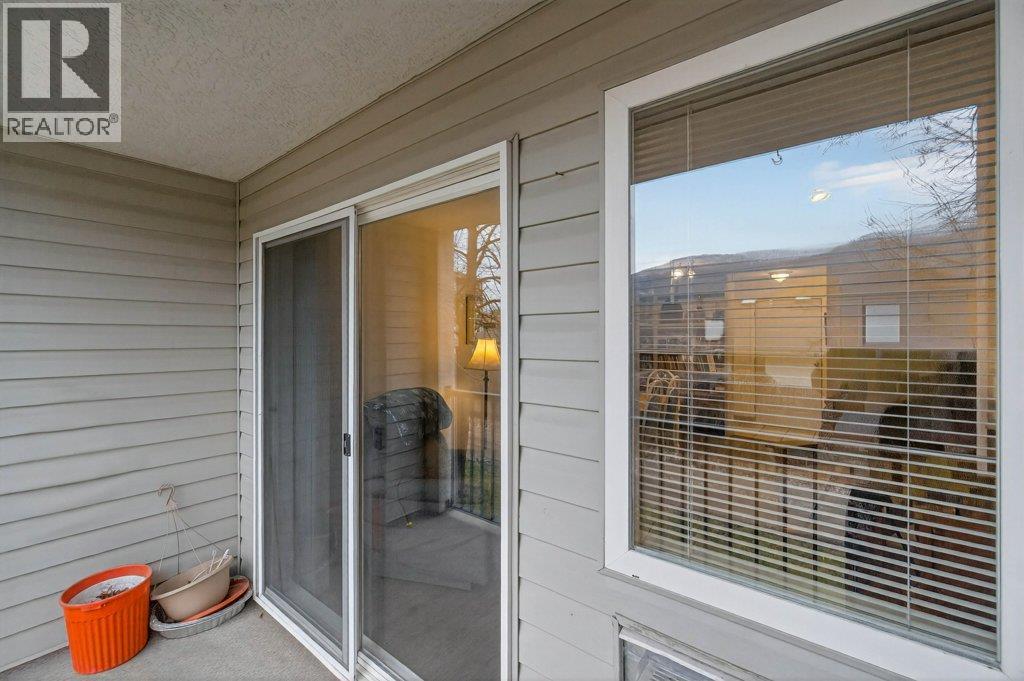 209 650 3 Street Southwest, Salmon Arm