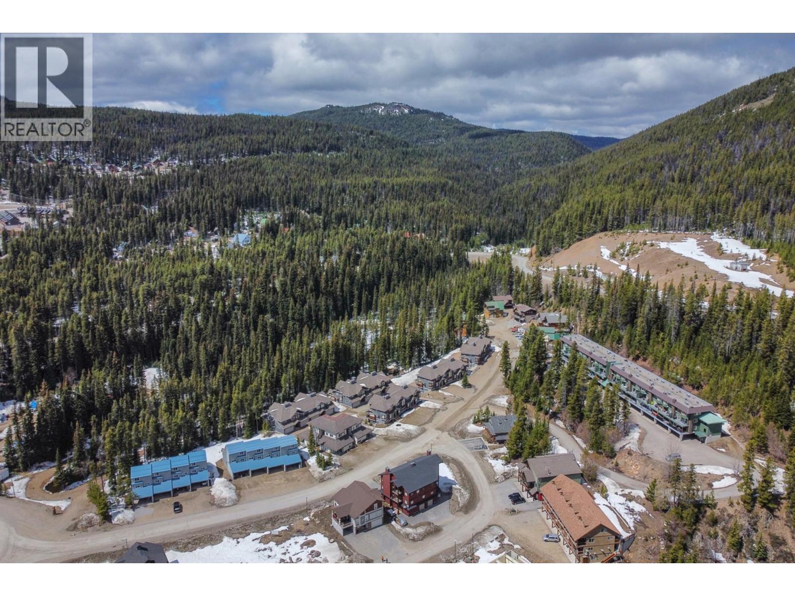 152 CLEARVIEW CRESCENT - 81