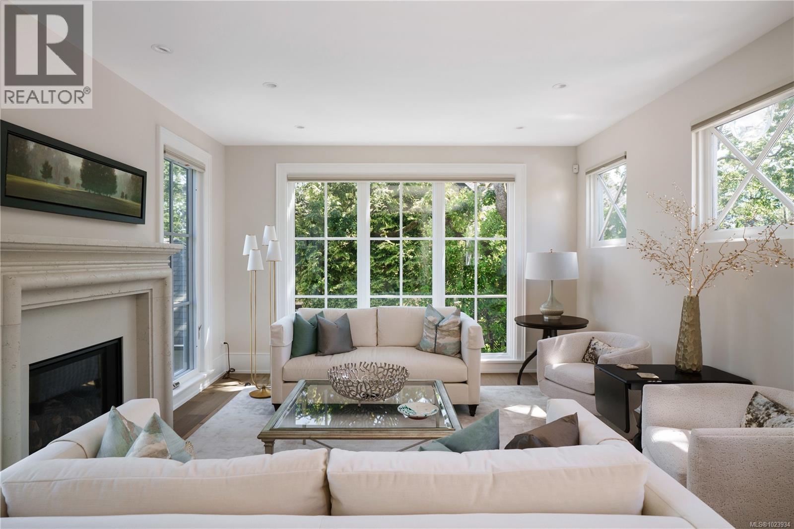  2175 Granite Street, Oak Bay