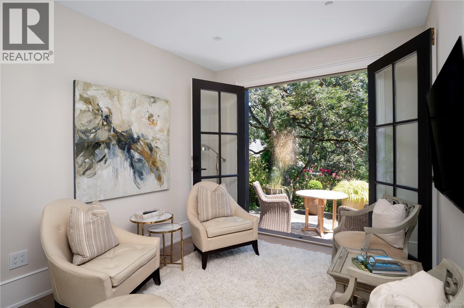  2175 Granite Street, Oak Bay