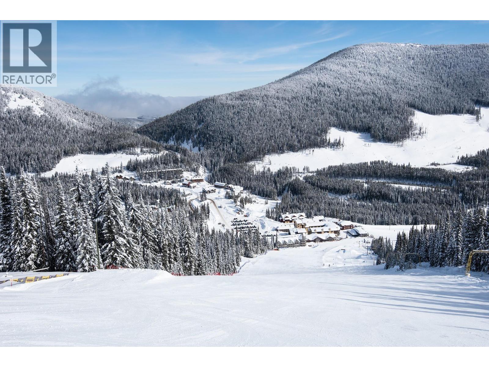 152 CLEARVIEW CRESCENT - 85