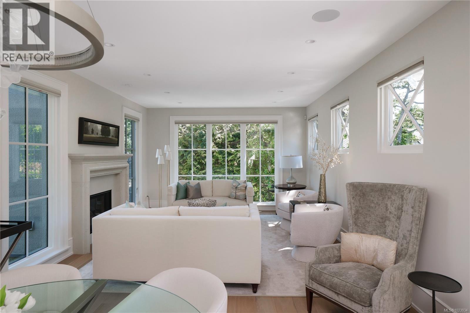  2175 Granite Street, Oak Bay