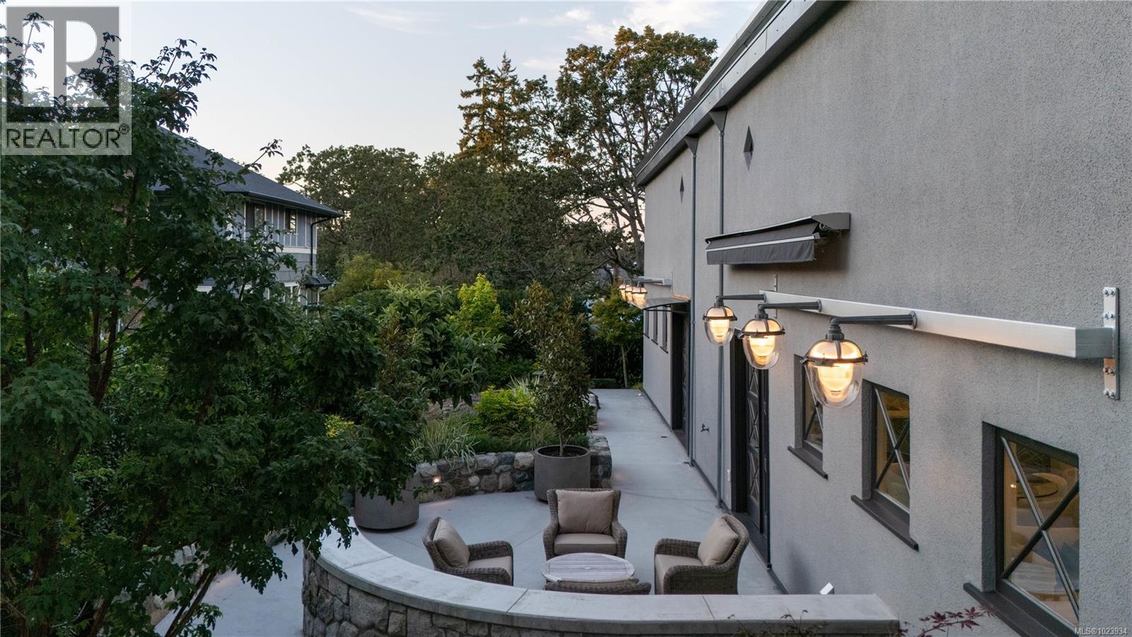  2175 Granite Street, Oak Bay