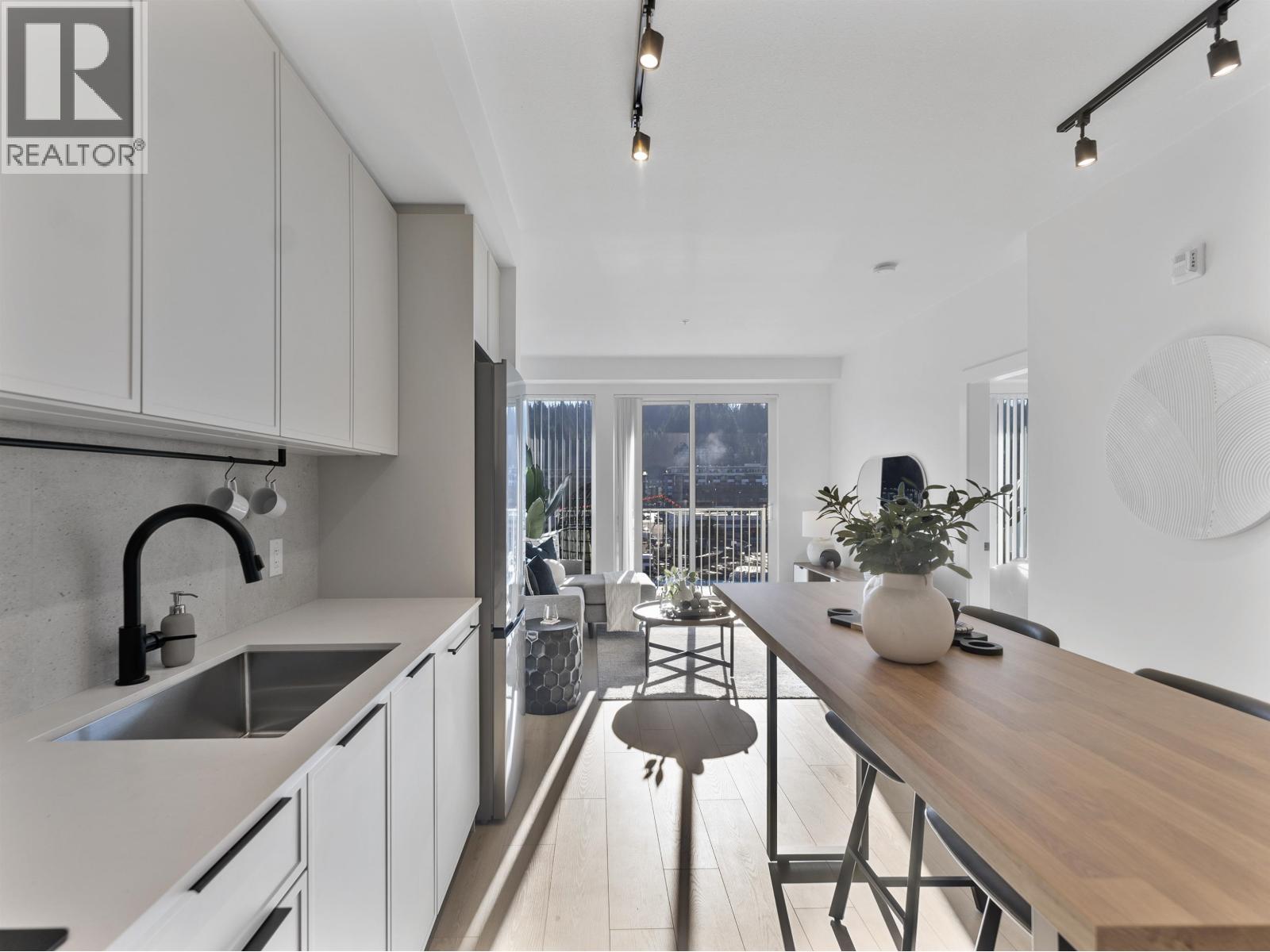 505 3055 MURRAY STREET, Port Moody