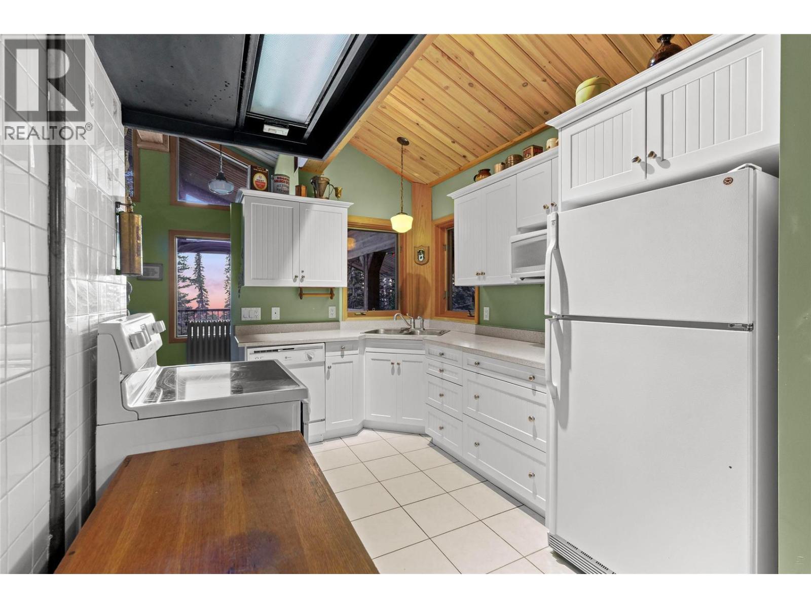 6395 Whiskey Jack Road - 35