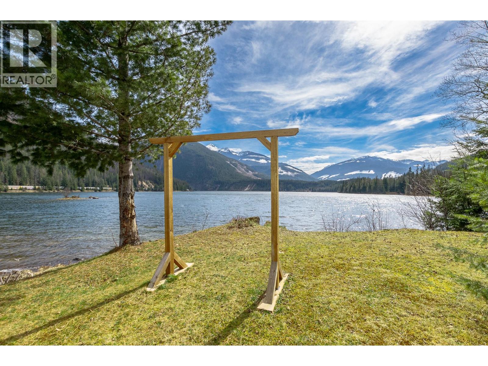 8323 Trans Canada Highway, Revelstoke