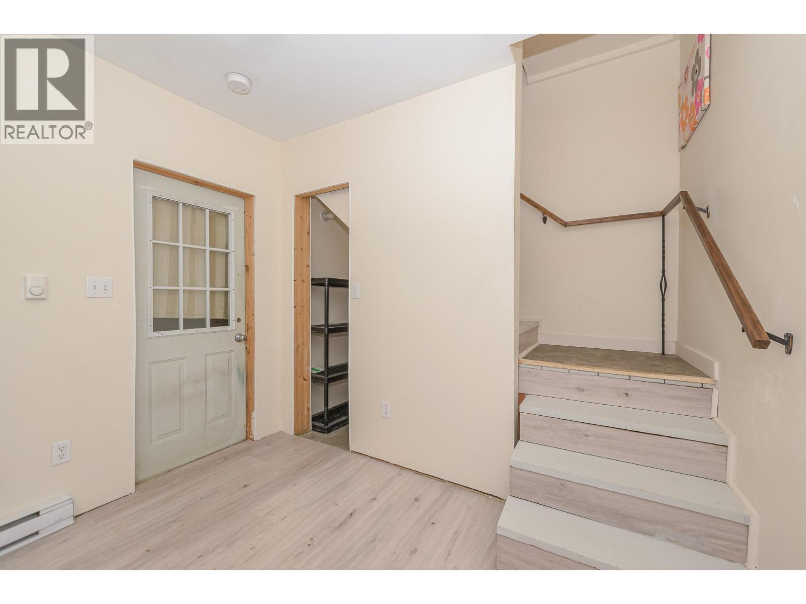 8323 Trans Canada Highway, Revelstoke