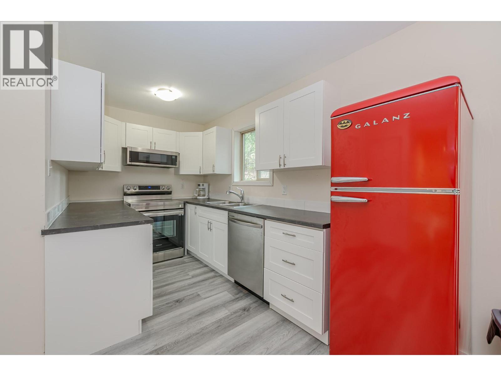 8323 Trans Canada Highway, Revelstoke