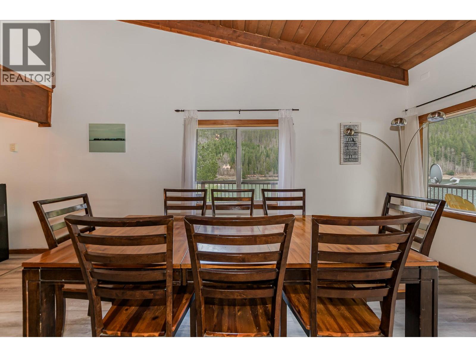 8323 Trans Canada Highway, Revelstoke